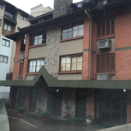 Res. Alcides Balzaretti Apartment Gramado Bagian luar foto
