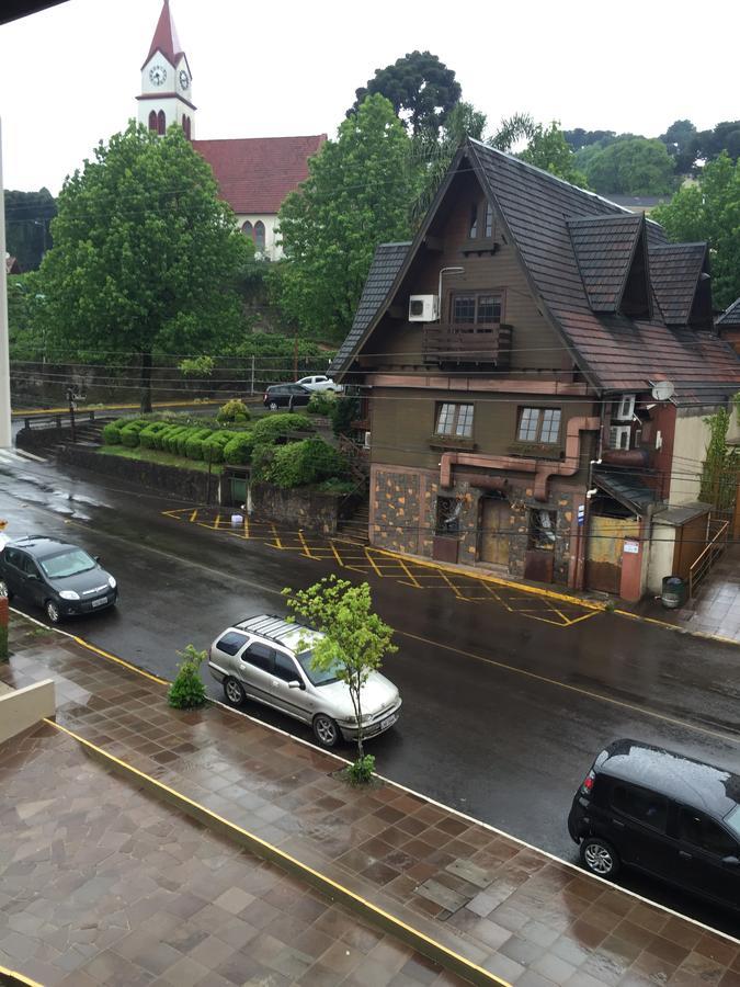 Res. Alcides Balzaretti Apartment Gramado Bagian luar foto
